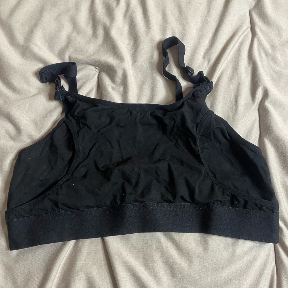 Momcozy black nursing and pumping bra